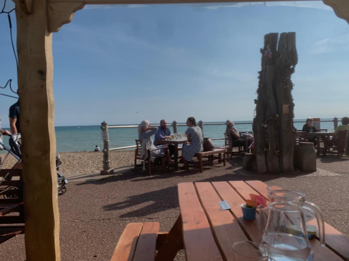 Bed For The Night, Close To Beach, Shops , Train St Leonards-on-Sea Kültér fotó